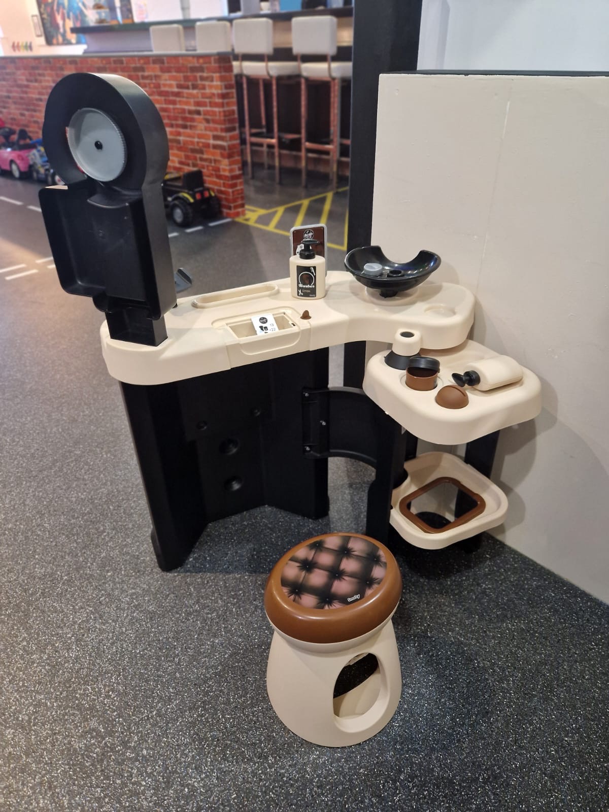 1c3f7d85-da75-4a23-a783-3dcab184619c